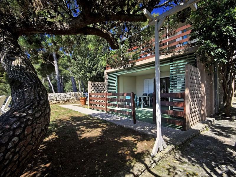 Al Mare Apartments 로비니 외부 사진